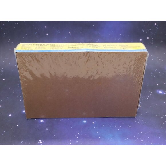 Testors F4U-1 Corsair Model Kit 1:72 WW2 US Aircraft Fighter Plane New Sealed - Picture 2 of 6